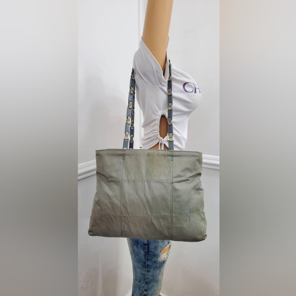 Stylish Olive Green Tote Bag - Picture 1 of 14